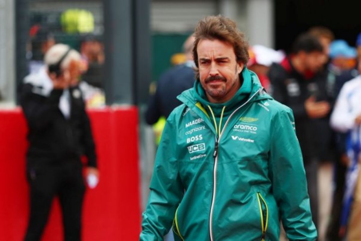 Alonso balszerencséje: 20 pontot veszített az F1-es bajnokságban