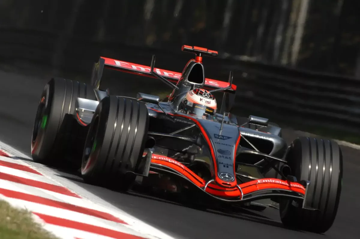 A múlt visszhangja a jövőben: Räikkönen egykori McLarenjének hangján szólhatnak a jövő F1-es autói