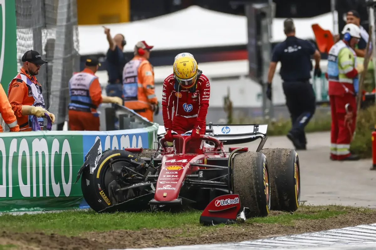 A Végtelen Szenvedés: Hamilton és a Ferrarit sem kíméli a hiba és a furcsaság