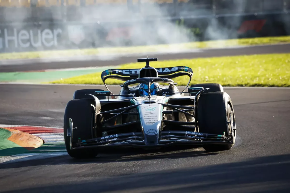 Kételyek és megmagyarázhatatlan csend: Russell és a Mercedes rejtélyes viselkedése