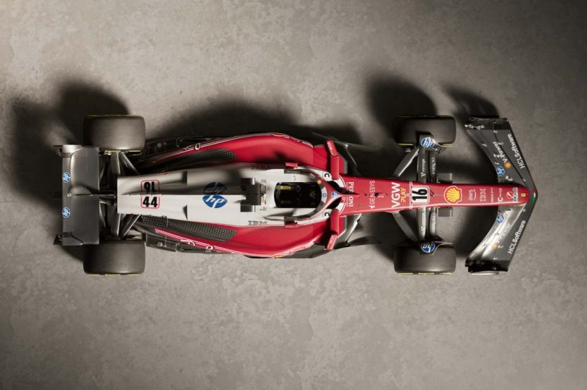 A Ferrari autók extra festéssel vonulnak Monzában