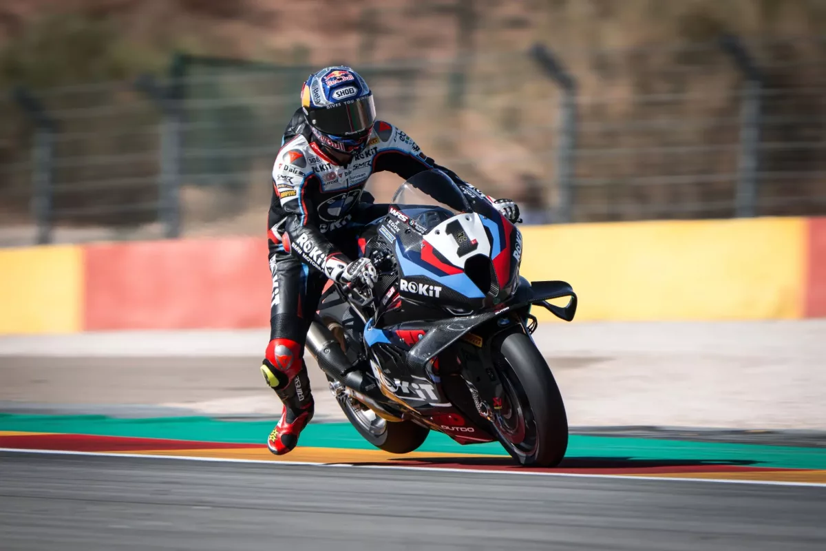 Razgatlıoğlu „nagyon mosolygott” első aragóniai sikere után, Sam Lowes szerint testvére elengedte őt