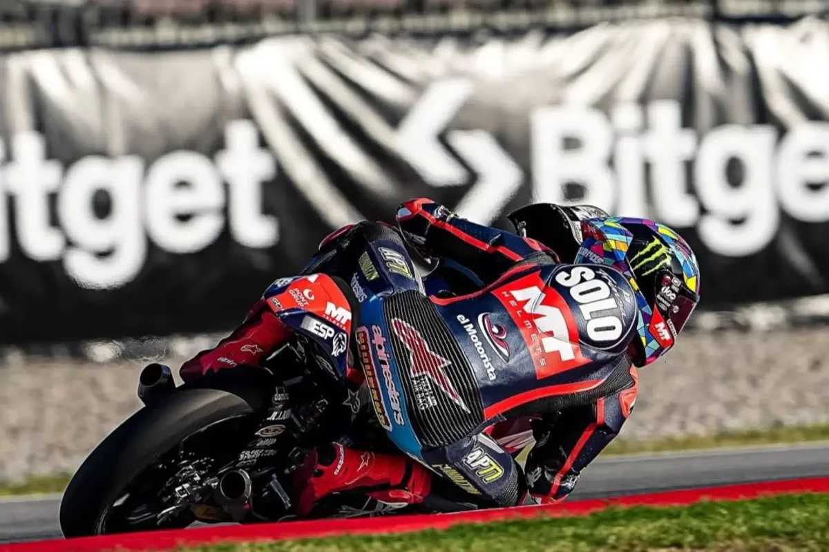 Hiába Rueda felzárkózása és több körön át tartó vezetése, Piqueras húzta be a Moto3 katalóniai versenyét