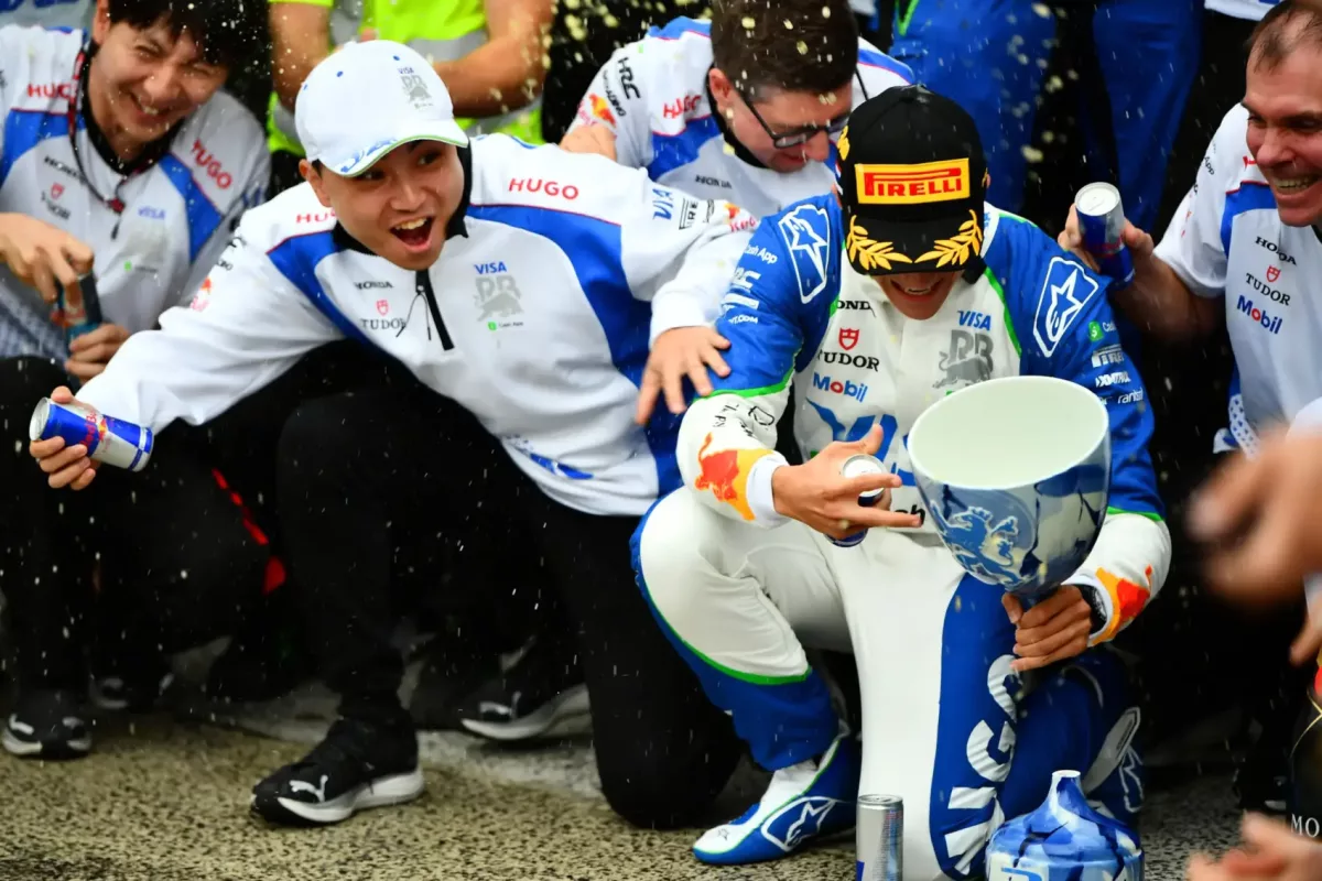 Hadjar életének meghatározó pillanatai: nemzetközi elismerés más útvonalon