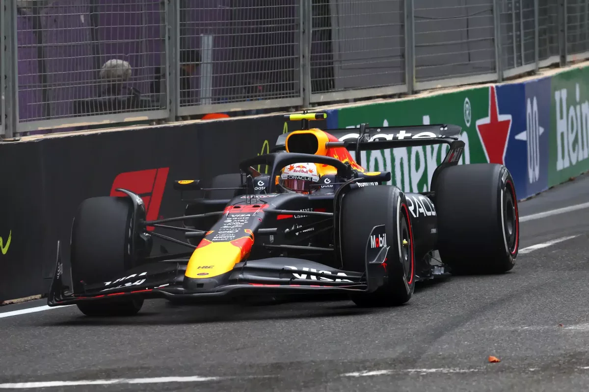 Pilótacsere a levegőben: vajon megúszható a veszélyes helyzet?