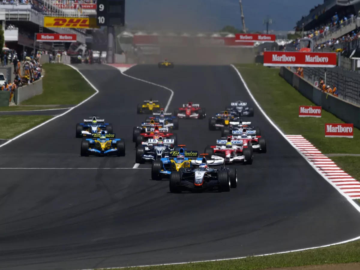 V8-as motor visszatérésének lehetősége a Forma–1-ben: Az érdekek összecsengése