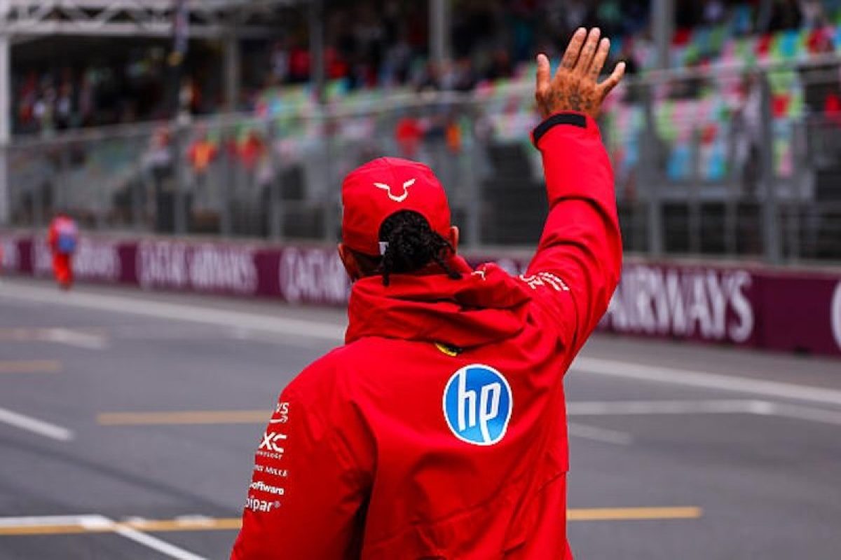 „Hamilton egykoron a példaképem volt” – Sainz