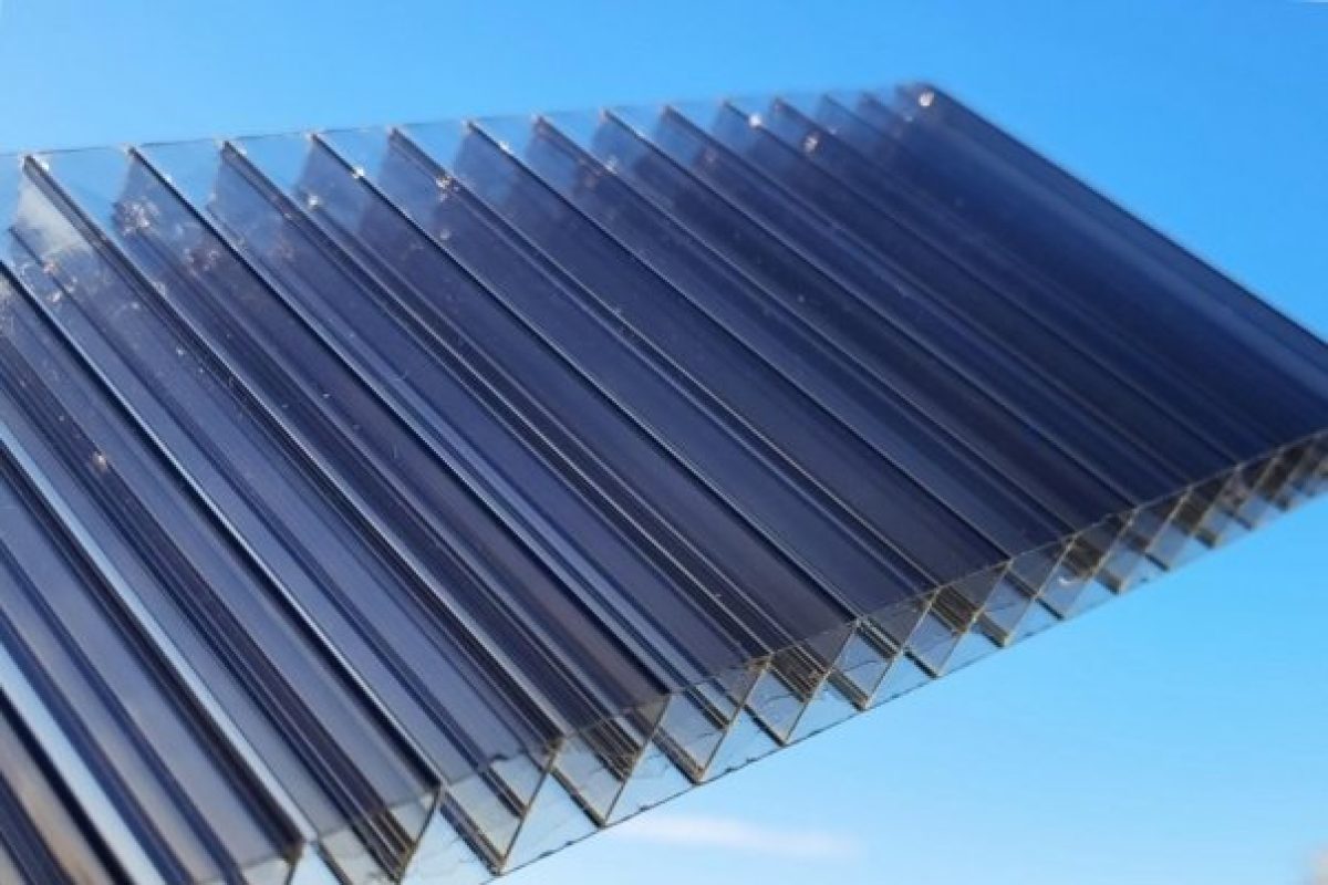 A Polikarbonát: Az Építők Legjobb Választása