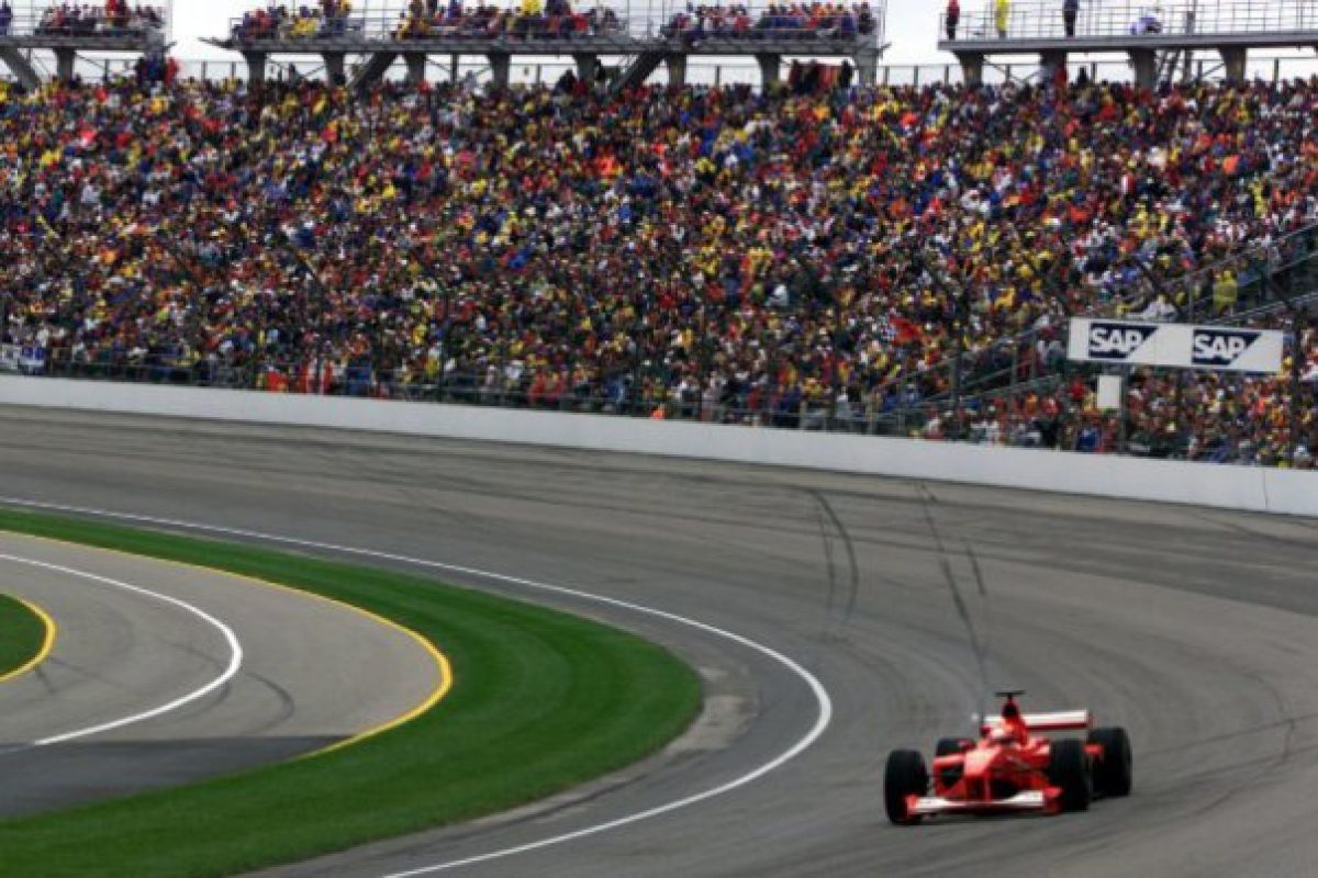 Schumacher figyelmeztet: Az ovál veszélyes lehet az F1 számára