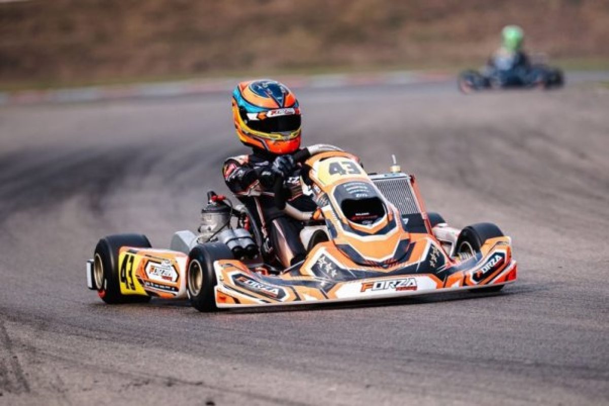 Az úton a siker felé: Nagy Roland kitartó felkészülése a gokart világbajnokságra