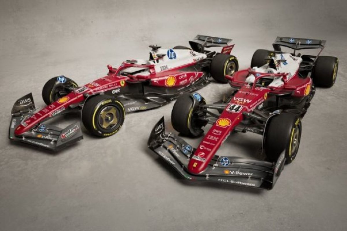 A „Hódolat a Laudának: Egy Ferrari megörökíti örökségét”