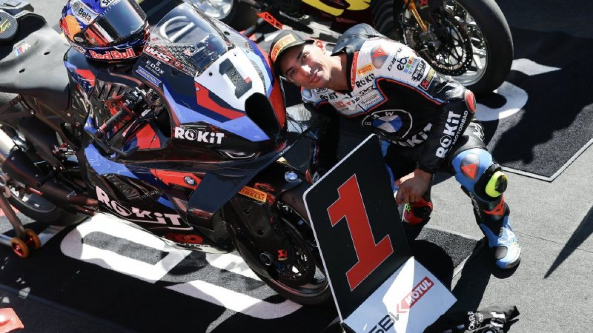 Razgatlioglu uralma folytatódik: újabb triplával tovább nőtt Bulega hátránya