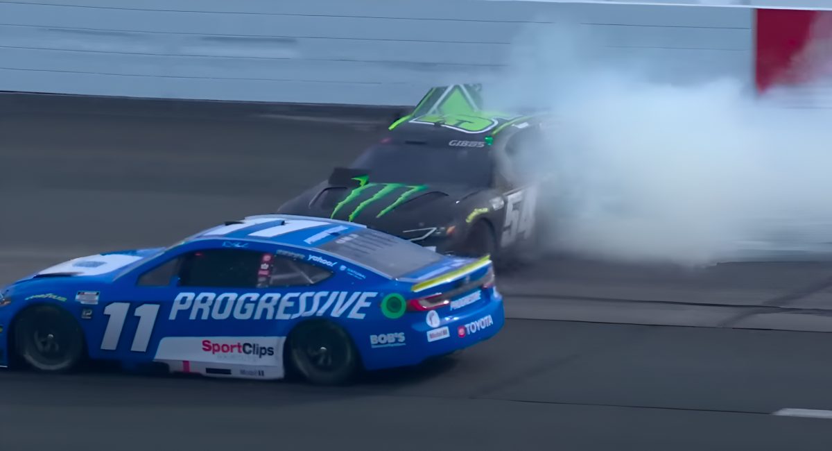 A Harvick által végrehajtott manőver fenyegeti Hamlin bajnoki reményeit