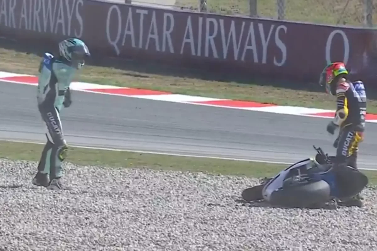 Kettős póruljárás: Varga Tibor bukását követően ellenfele is bajba került a barcelonai futamon