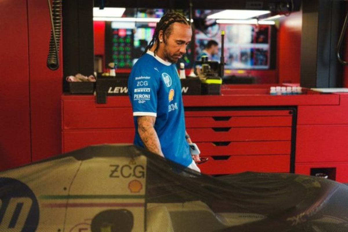 Lewis Hamilton lemondta a Birds of Prey-t, mi a háttérben? – F1 hírek