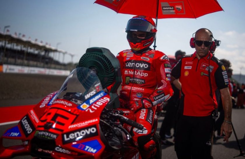 A MotoGP bajnokának sérülése: Marc Marquez két futamot kihagy a pontos diagnózis után