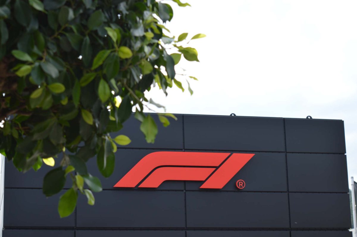 A Liberty Media elnökének távozása: Új időszak kezdődik a Forma-1 háza táján