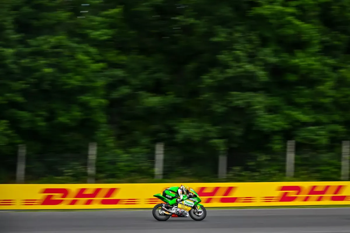 Szívszorító történet: egy tragikus baleset és a küzdelem az életért a Moto3-as versenyző esetében