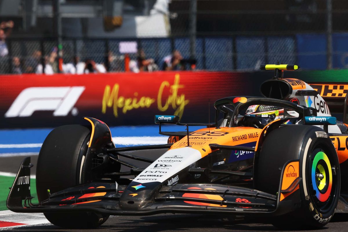 A McLaren beugró pilótája Mexikóban orvosi segítséget igényelt