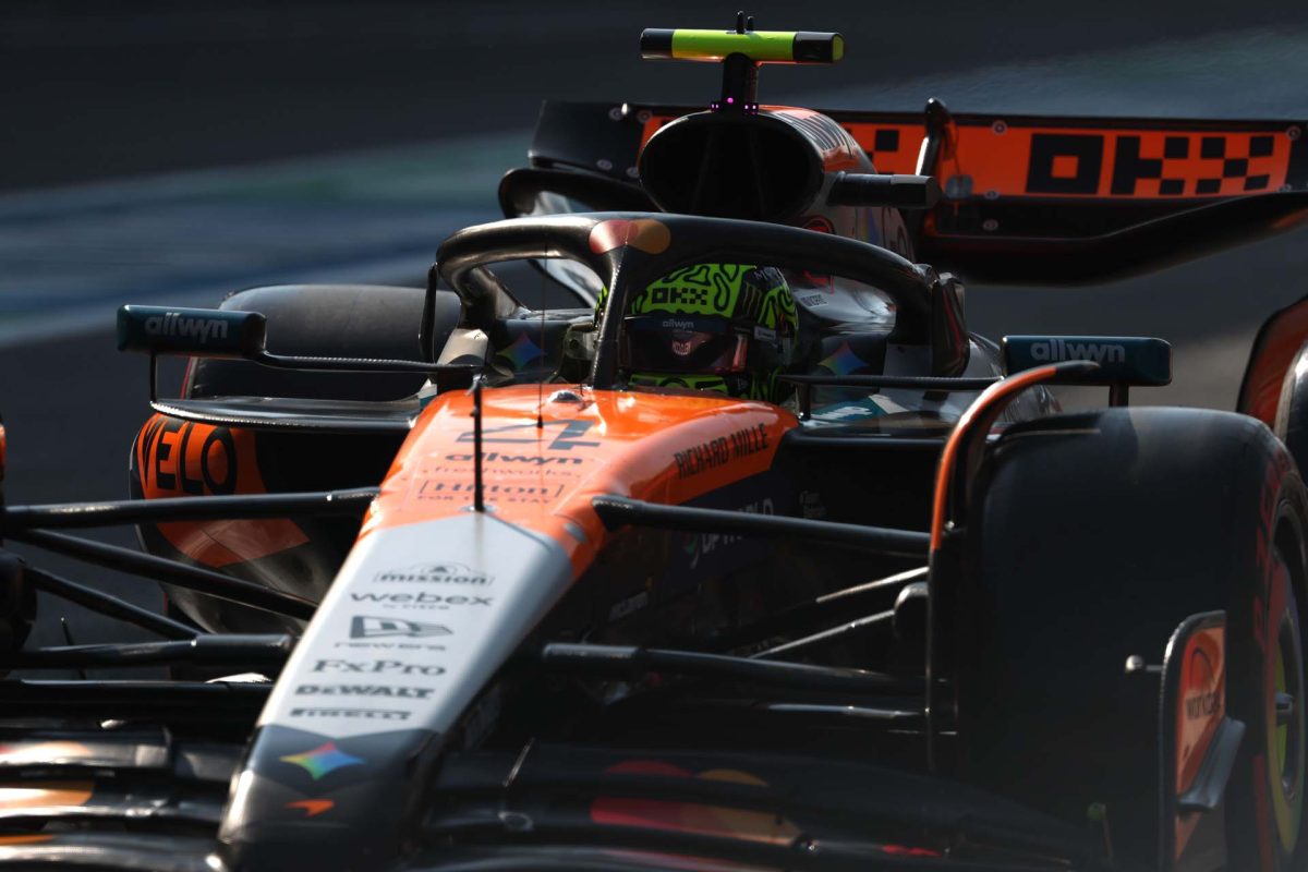 Norris lenyomja a Ferrarikat, Piastri lemarad a rajtrácsról