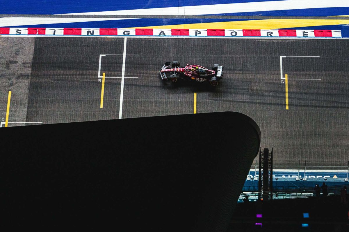 Az F1 Szingapúri Nagydíj korábbi kezdése: Az izgalmas futam hamarabb rajtol