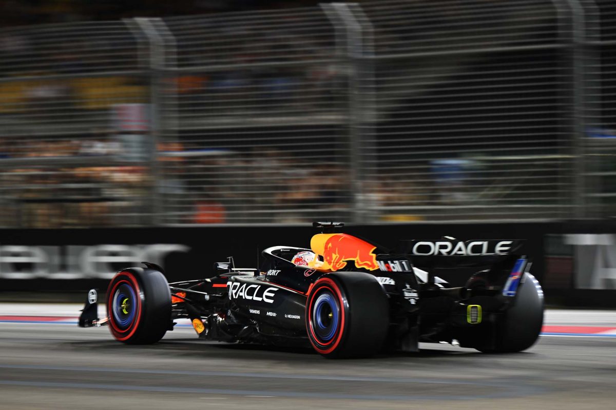 A cím: „Verstappen dühösen fenyegeti Norris-t: „Ez meg lesz jegyezve!”