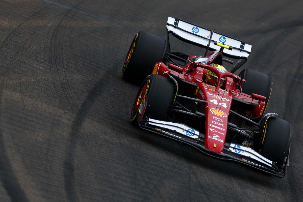 Szingapúri katasztrófa: Hamilton beidézése fenyegetésében