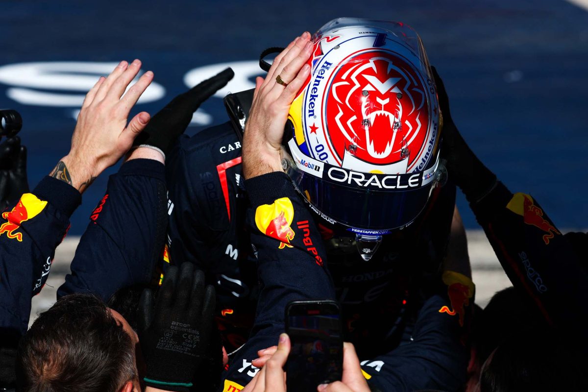 A Red Bullt felelősségre vonták Verstappen győzelme miatt
