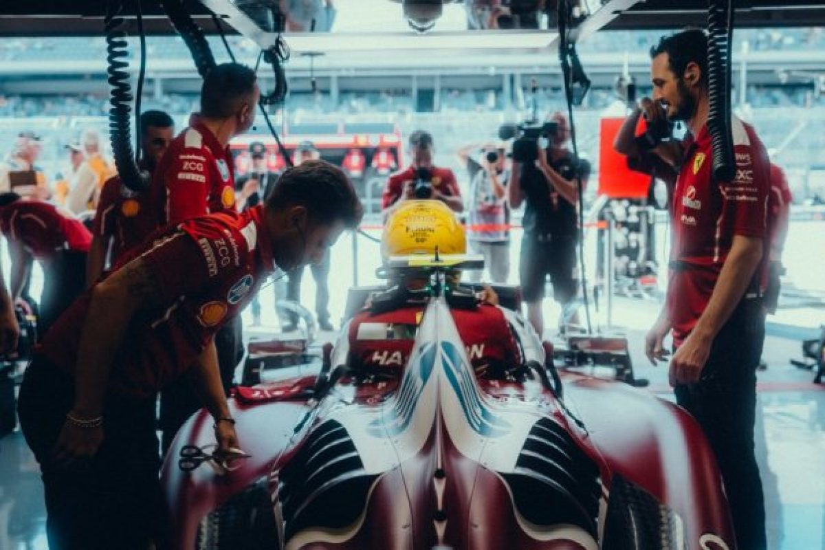 Hamilton defekttel küzdött az utolsó kanyarokban