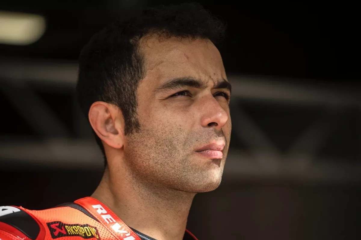 A MotoGP világbajnokságban zajló események legfrissebb fordulatai: Petrucci műtétre szorul, Lowes leleplezi döntése okait