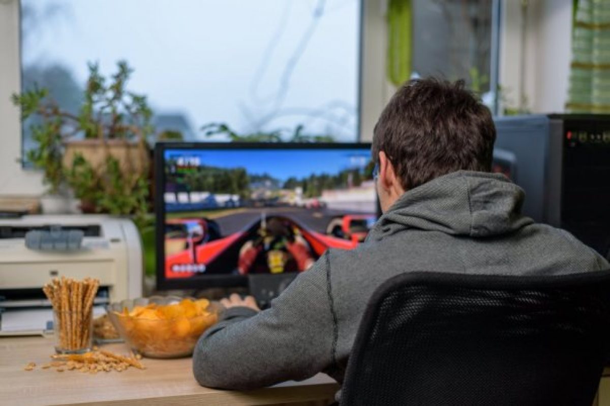 Az e-sport csúcstechnológiája: A 240 Hz és az F1 kihívása a gamer PC-kkel