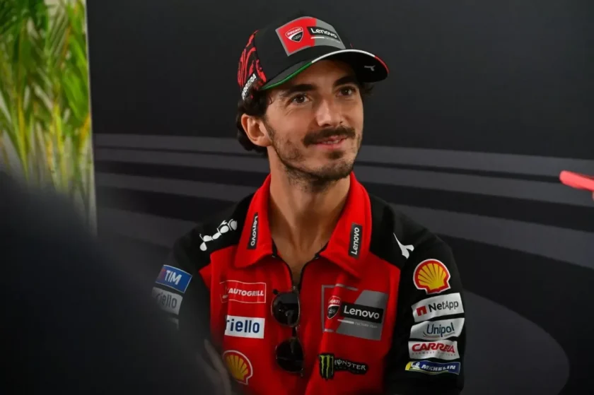 Rossi és Márquez: A rivalitás árnyéka Bagnaia szenvedésében és a pletykákban