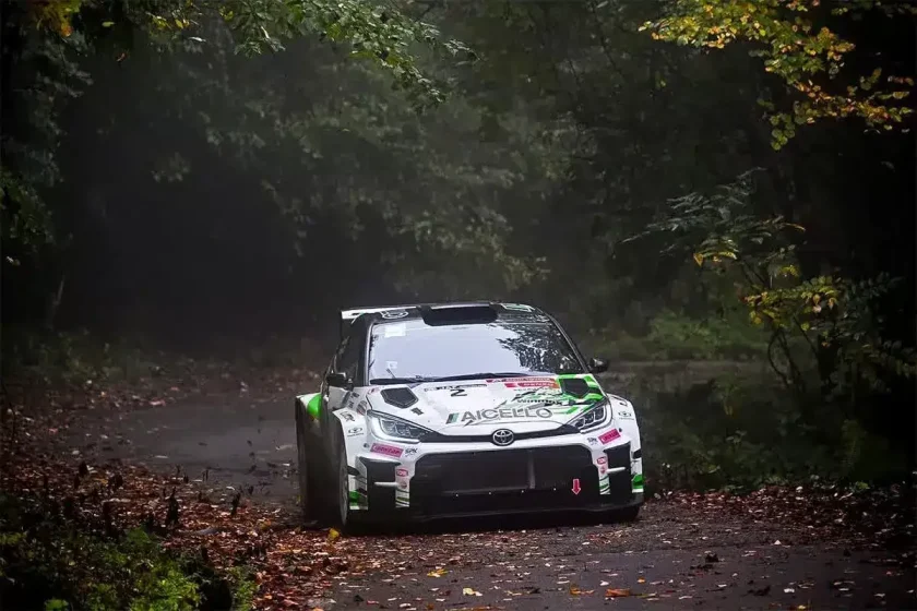 Veterán pilóta szép sikerek a raliban: harmadszor nyert bajnokságot