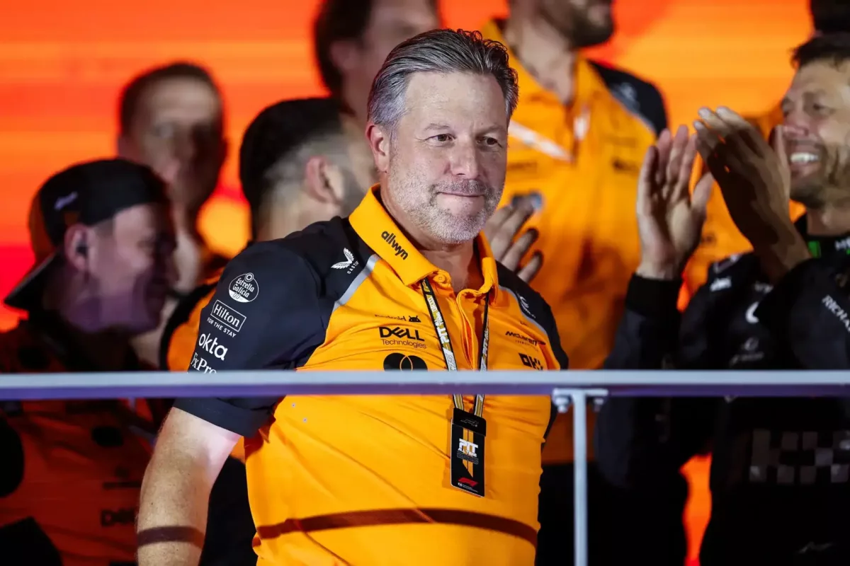 A McLaren főnöke súlyos vádakkal szembesül