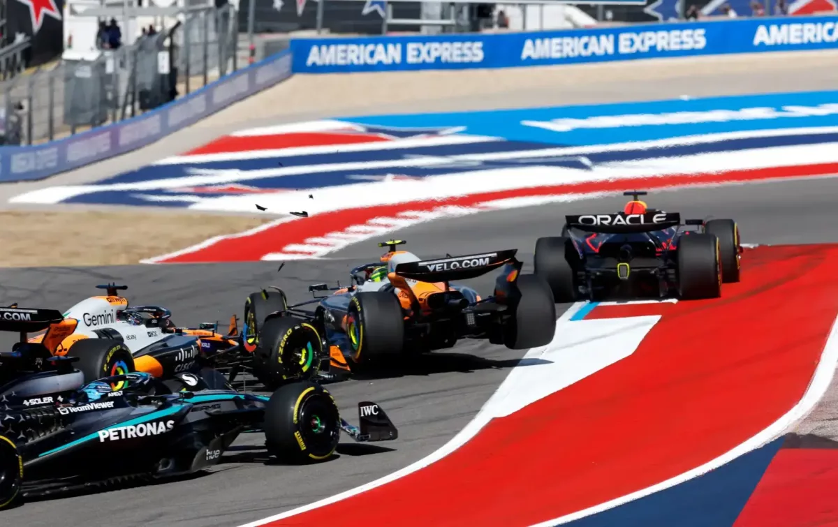 A McLaren vezetője megváltoztatta véleményét a pilóták ütközését illetően