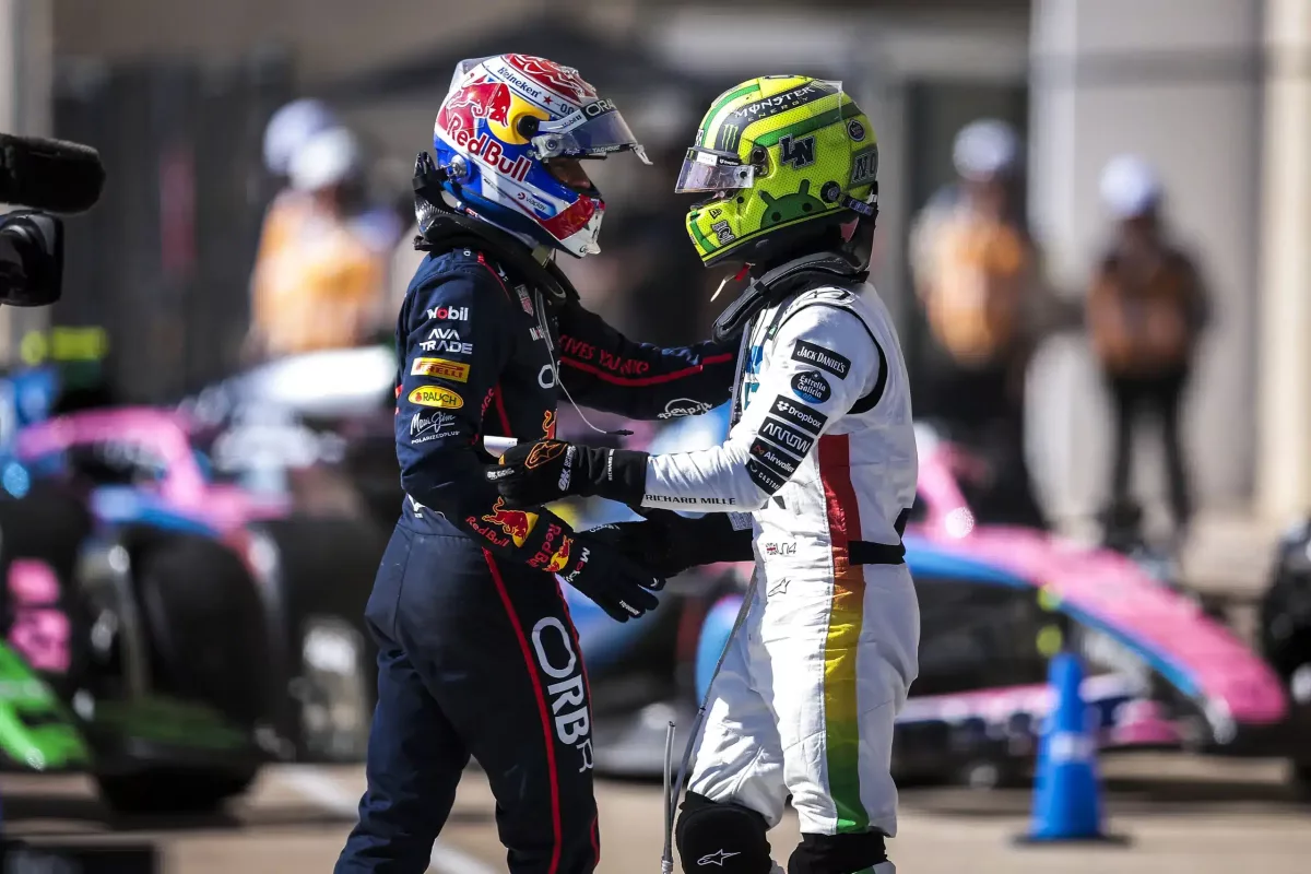 Verstappen nem hozza lázba a McLaren kemény hittel rendelkező csapatát a hétvége során