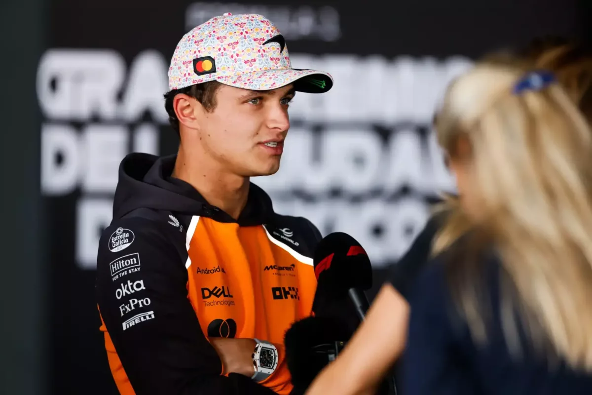 A McLaren kegyelmező: Piastri hibája után nem bünteti tovább Norrist