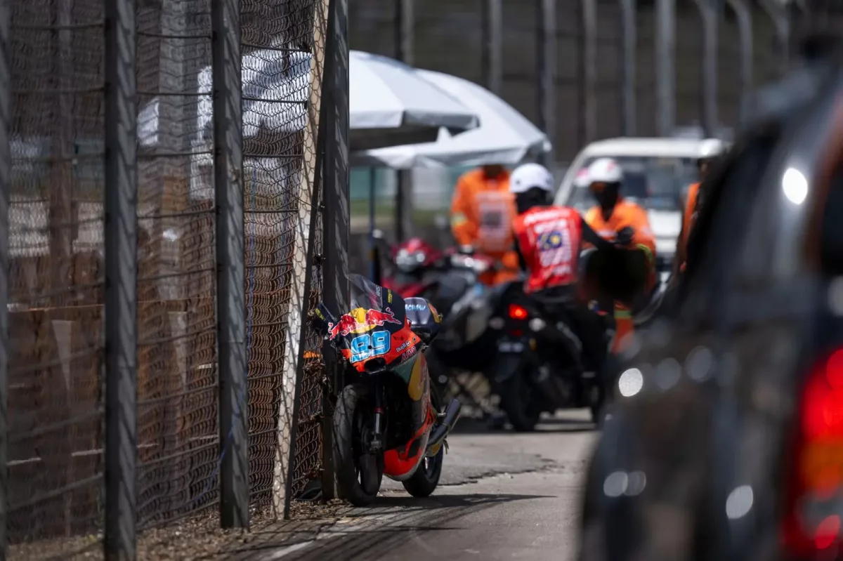 A Moto3-as horrorbaleset: A biztonság és a fényűzés konfliktusa