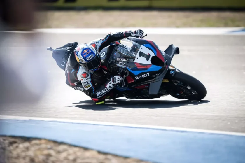 Razgatlıoğlu lenyűgöző pályacsúccsal hódította meg a pole-t Estorilban