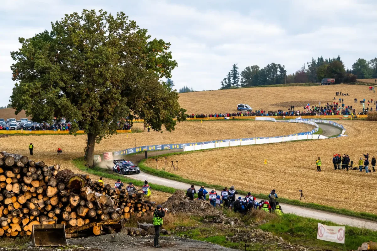 Rovanpera diadalmas a második szakaszon: Ogier továbbra is az éllovas a Közép-Európa Rallyn