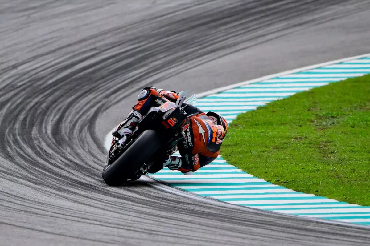 Nagy nevek és komoly tűzijáték a Sepangi edzésen: izgalmak a szombati Q1-ben