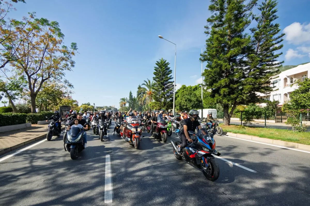 A legenda hazatért: Razgatlıoğlut ünnepelte szülővárosa