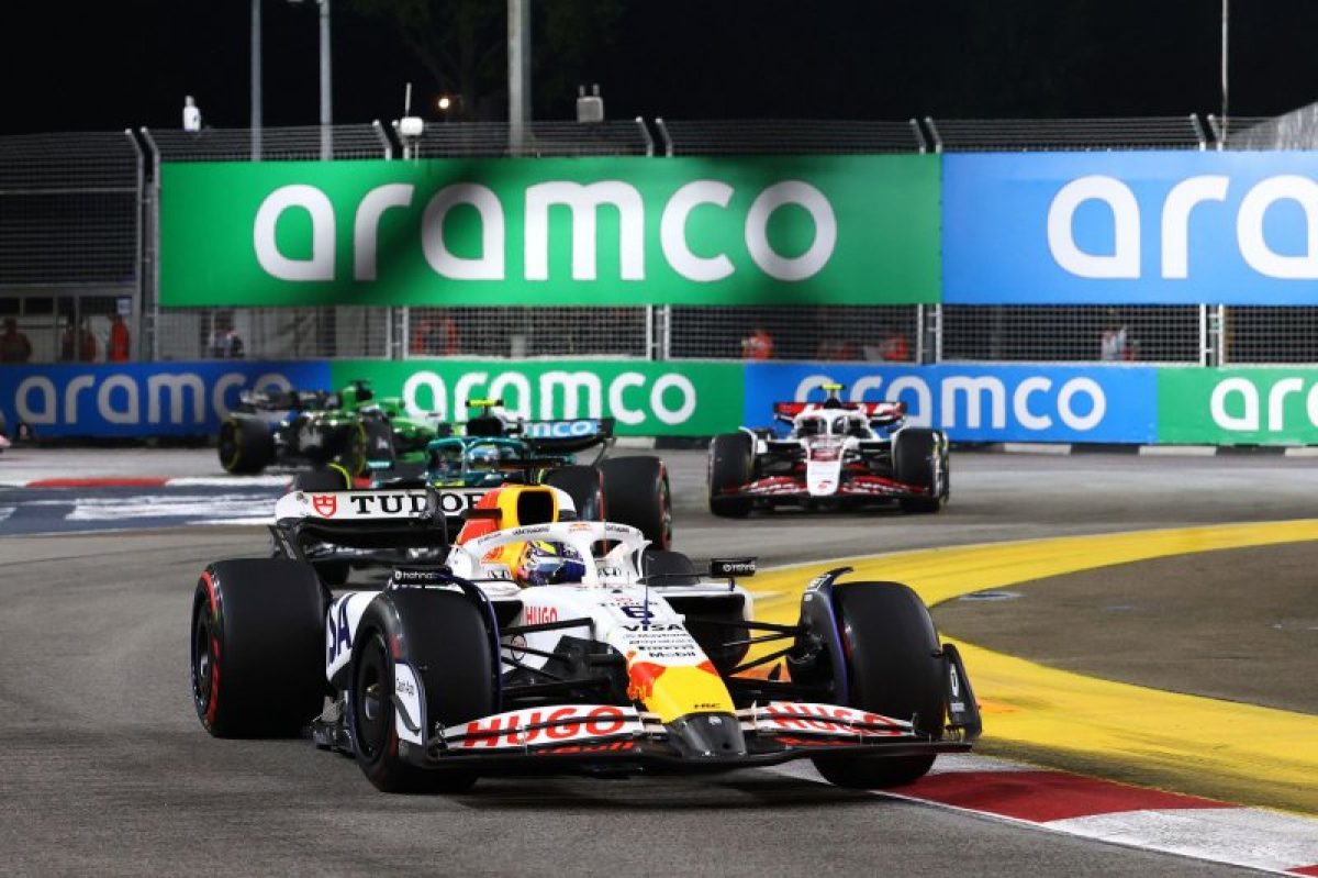 Hadjar: Alonso zsémbes volt a versenyzés közben