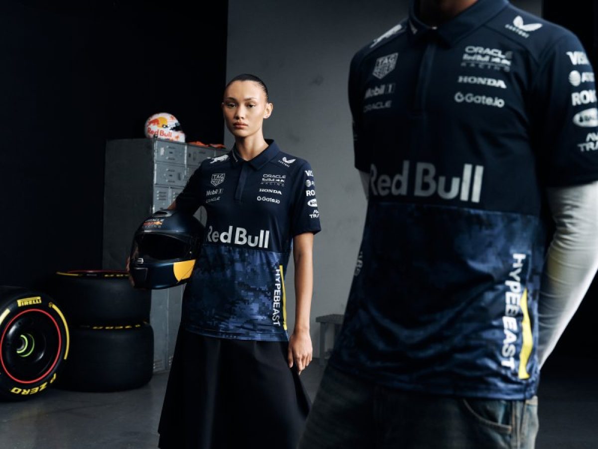 Stílusosan és lendületesen: A Red Bull csapatruházat feltűnést kelt Szingapúrban és Las Vegasban