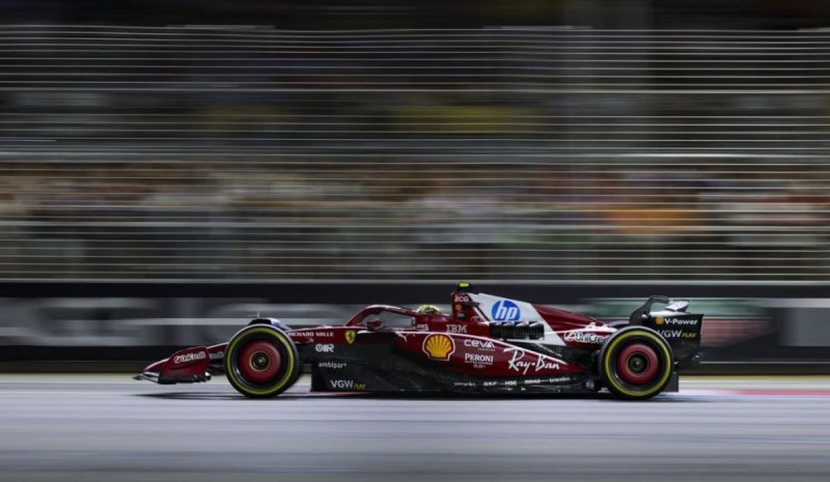 ”Hamilton büntetés nélkül megúszta a piros zászlós szabálysértést”