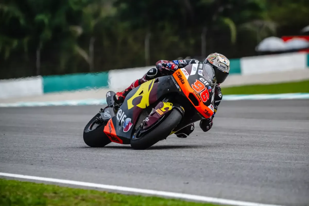 Hajrázó Dixon nyeri a Moto2-es futamot, Moreira az új vezető a bukó González helyett