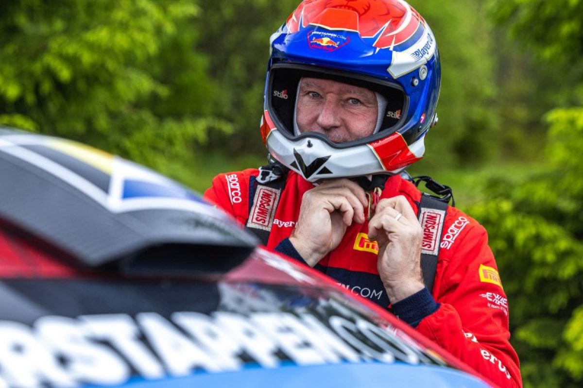 Jos Verstappen: Az apaszemély, aki szigorú kritikával illeti fiát