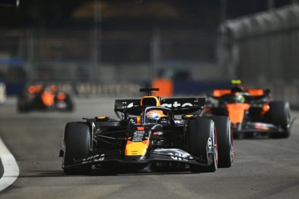 Az idő fut ellene: Verstappen hajrázik a cél felé