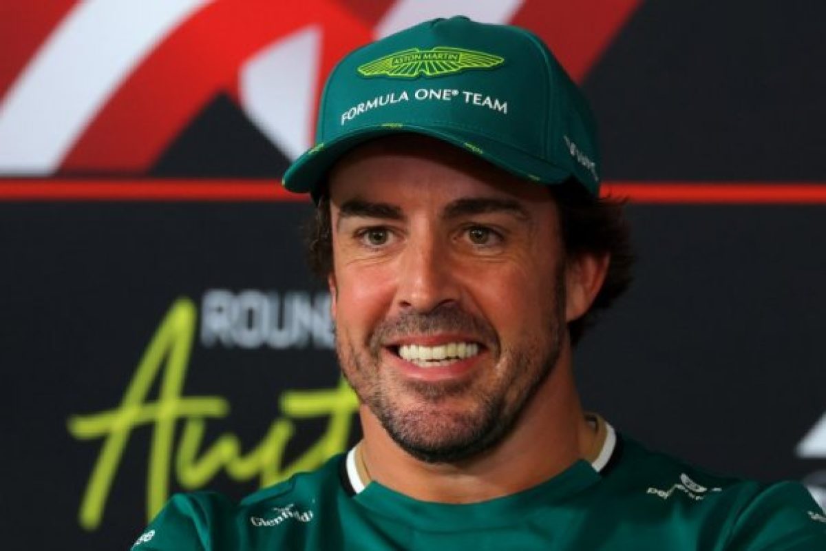 Az örökös bajnok biztos benne: Verstappen mindent megtehet még!