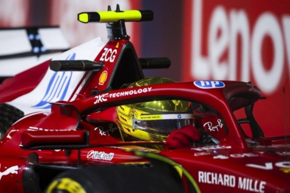 A Ferrari fejlődése örömet szerez Hamiltonnak